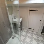Cosy Within Walking Distance Of Shops, Pubs In With Wood Burning Stove בית נופש *