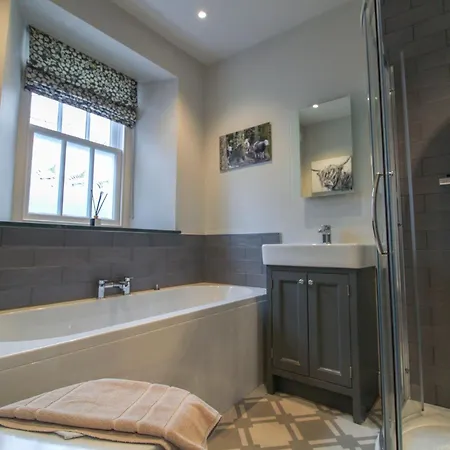 Ferienhaus Cosy Within Walking Distance Of Shops, Pubs In With Wood Burning Stove *