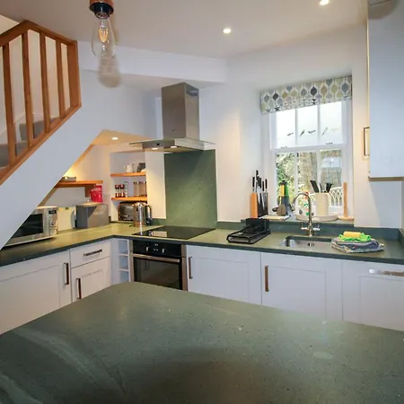 Cosy Within Walking Distance Of Shops, Pubs In With Wood Burning Stove Ferienhaus