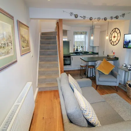Ferienhaus Cosy Within Walking Distance Of Shops, Pubs In With Wood Burning Stove Ambleside